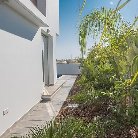 Villa Apollo Provoles - New And Beautiful 3 Bedroom Kapparis With Private Pool
